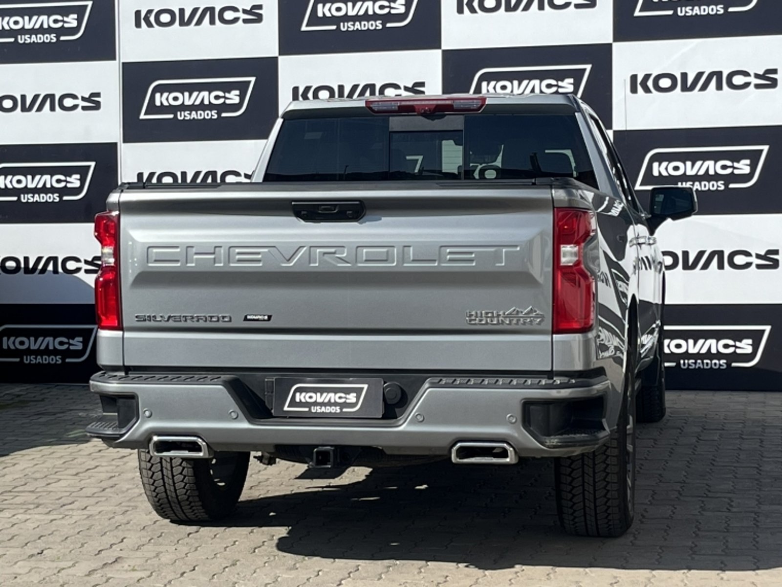Chevrolet SILVERADO 3.0 TD HIGH COUNTRY AT 4X4 DIESEL 2025 - Foto 3 de 20