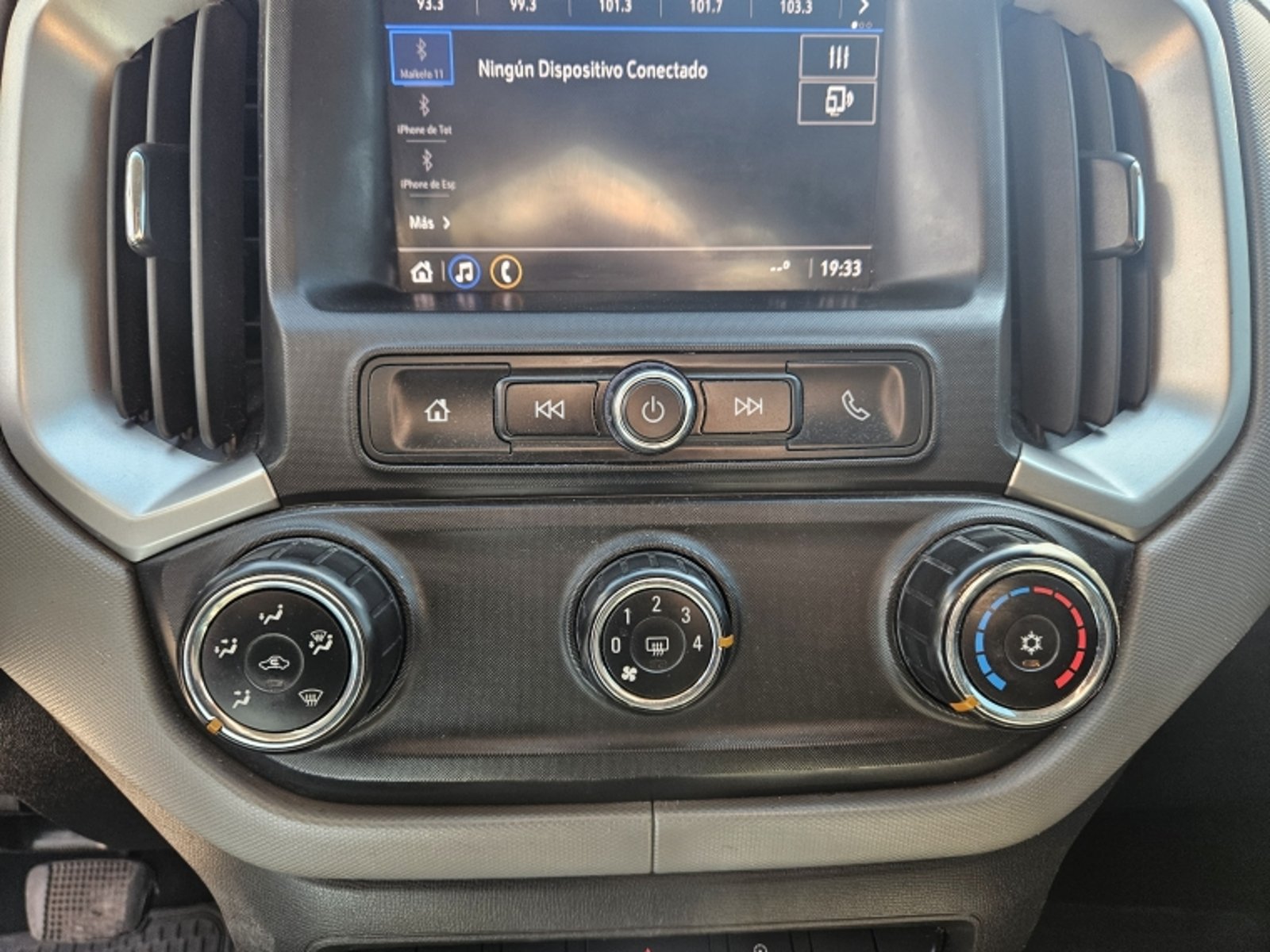 CHEVROLET COLORADO 2.8 LT AT 4X4 DIESEL 2023 - Imagen 17 de 20