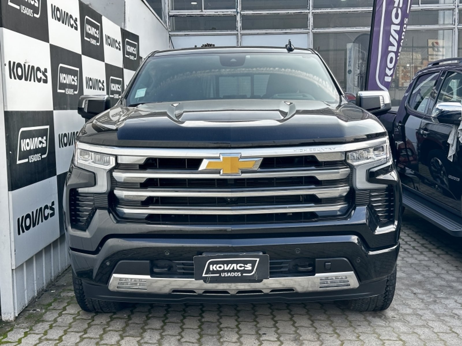 Chevrolet SILVERADO 3.0 TD HIGH COUNTRY AT 4X4 DIESEL 2025 - Foto 2 de 20