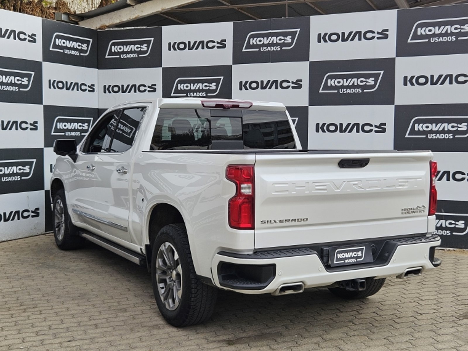 Chevrolet SILVERADO 3.0 TD HIGH COUNTRY AT 4X4 DIESEL 2023 - Imagen 20 de 20
