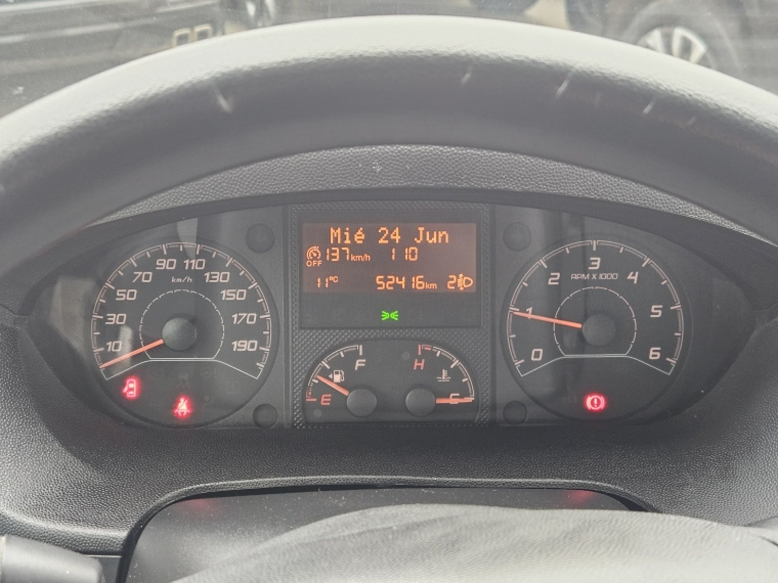 PEUGEOT BOXER D/CAB. L4 BLUEHDI 165 MT DIESEL 2023 - Imagen 12 de 17