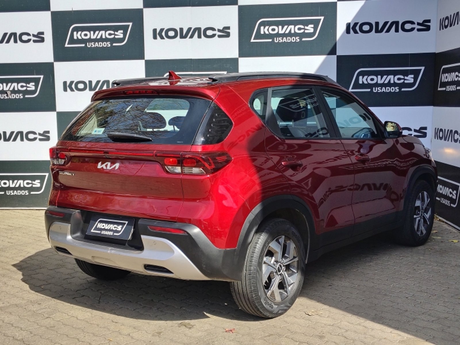 Kia SONET 1.5 EX MT 2022 - Foto 5 de 16