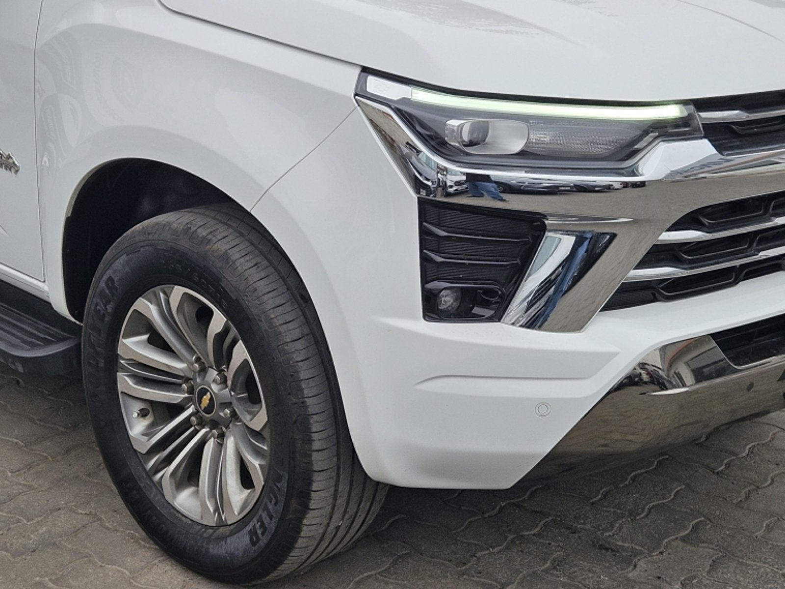 CHEVROLET COLORADO TD HC AT 4WD 2024 - Imagen 7 de 20