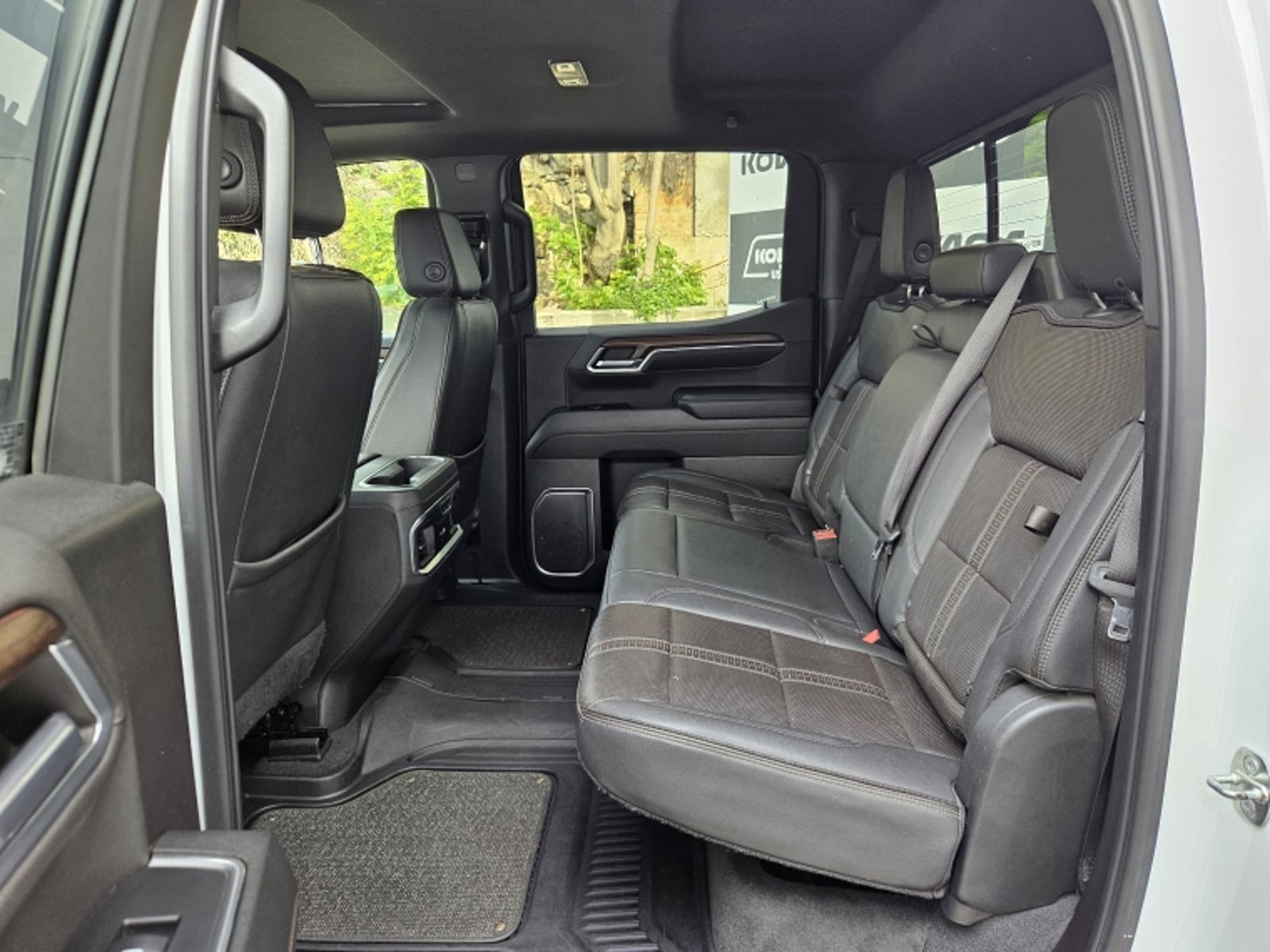 Chevrolet SILVERADO 3.0 TD HIGH COUNTRY AT 4X4 DIESEL 2023 - Foto 5 de 20
