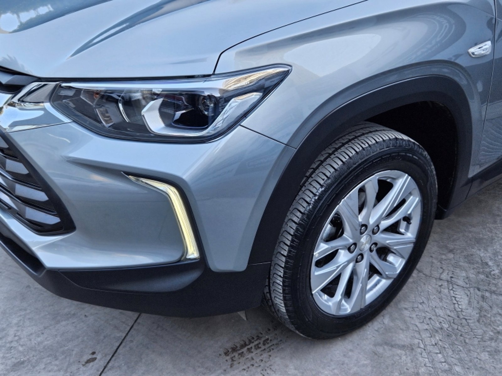 Chevrolet TRACKER 1.2T  LTZ P MT 2024 - Foto 2 de 19
