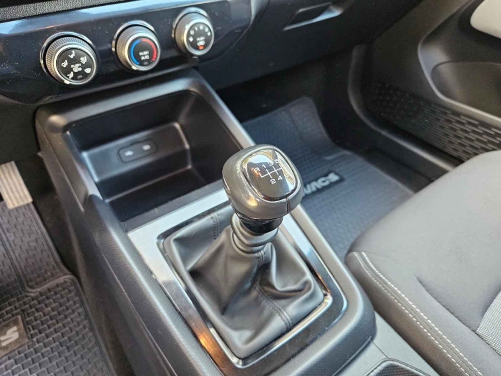 Chevrolet SAIL 1.5 HB LTZ MT 2025 - Imagen 15 de 18
