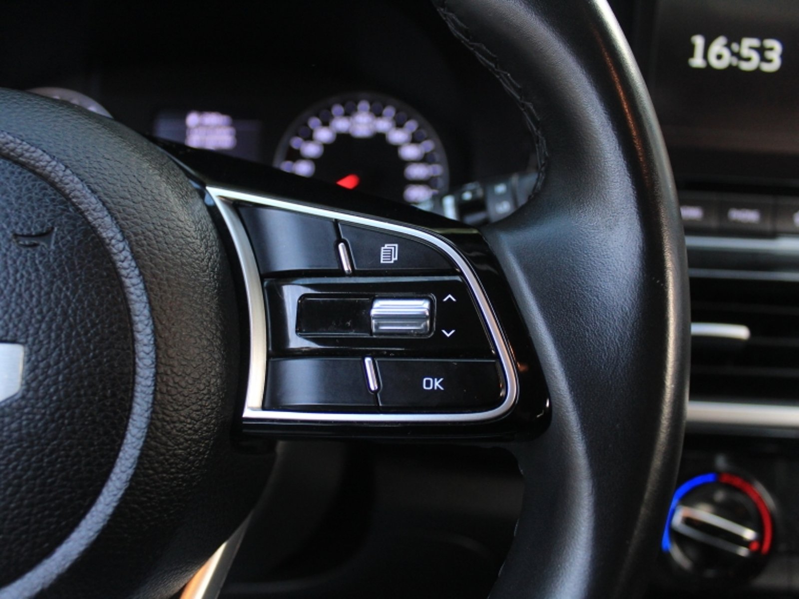 KIA SELTOS 1.6  EX MT 2024 - Imagen 18 de 20