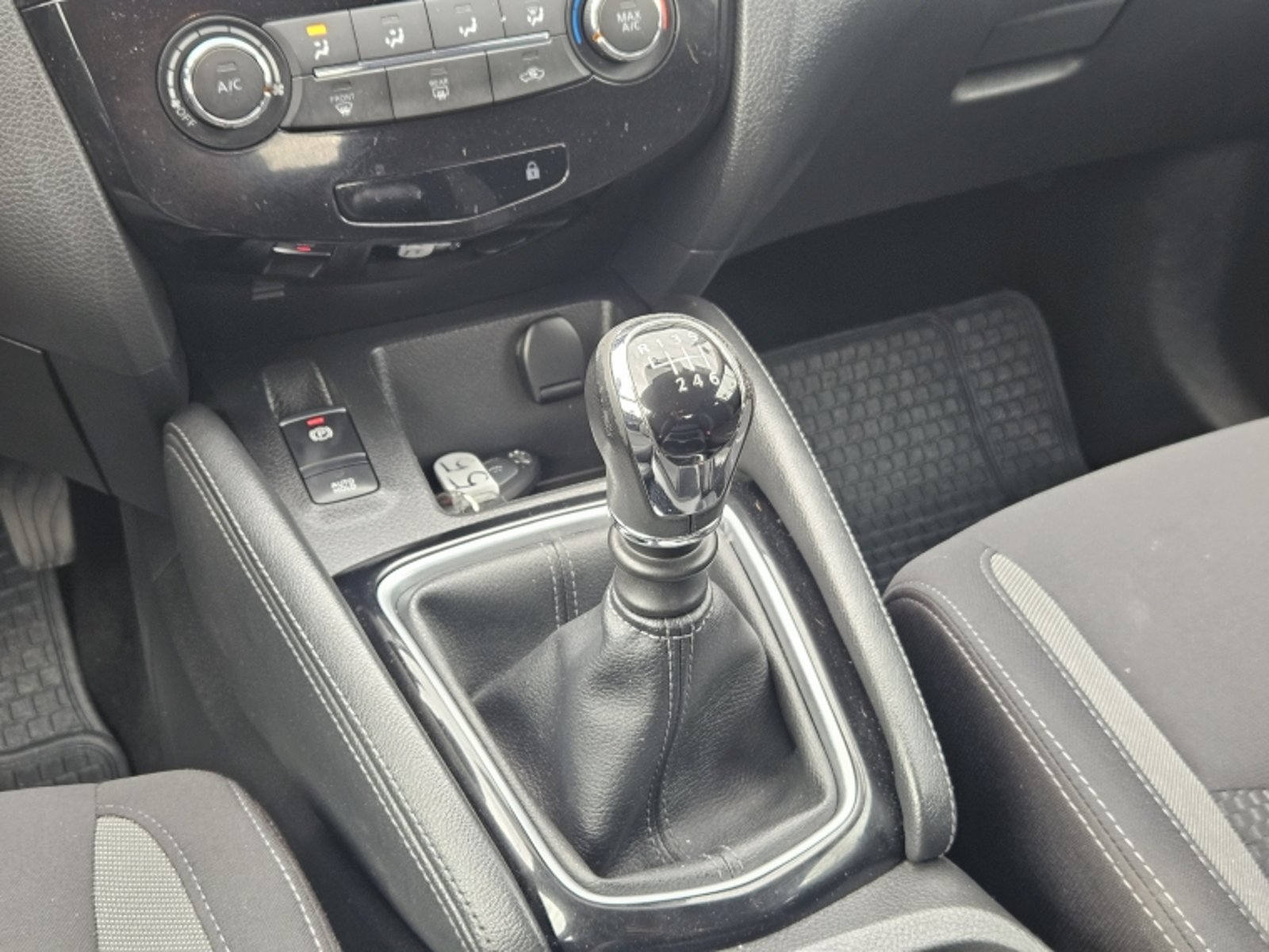 NISSAN QASHQAI 2.0 2021 - Imagen 12 de 20