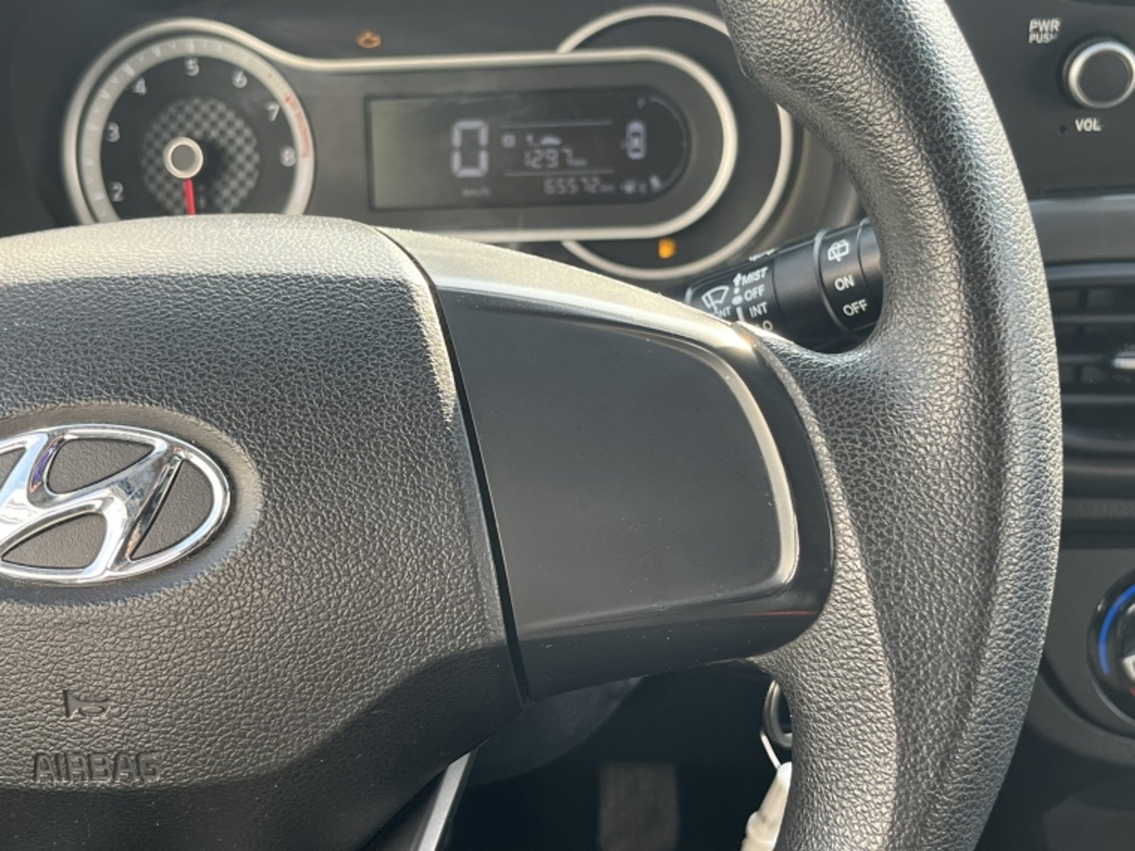 HYUNDAI GRAND I10 AI3 HB VALUE MT 2022 - Imagen 18 de 20