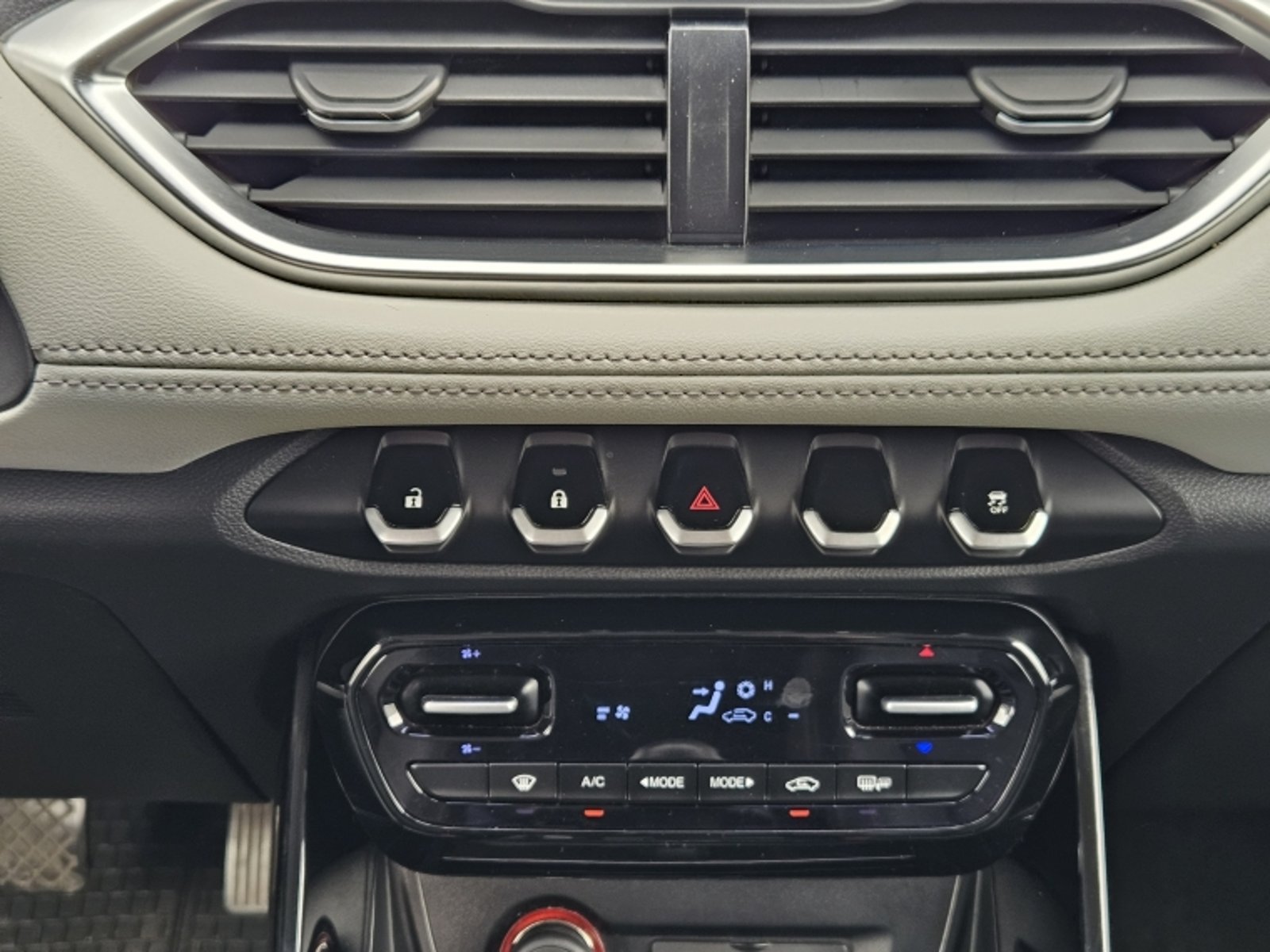 CHEVROLET CAPTIVA LTZ P MT 2023 - Imagen 11 de 20