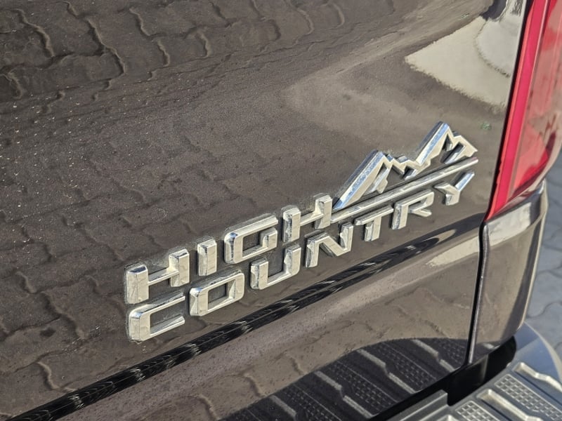 Chevrolet SILVERADO 3.0 TD HIGH COUNTRY AT 4X4 DIESEL 2024 - Imagen 8 de 20