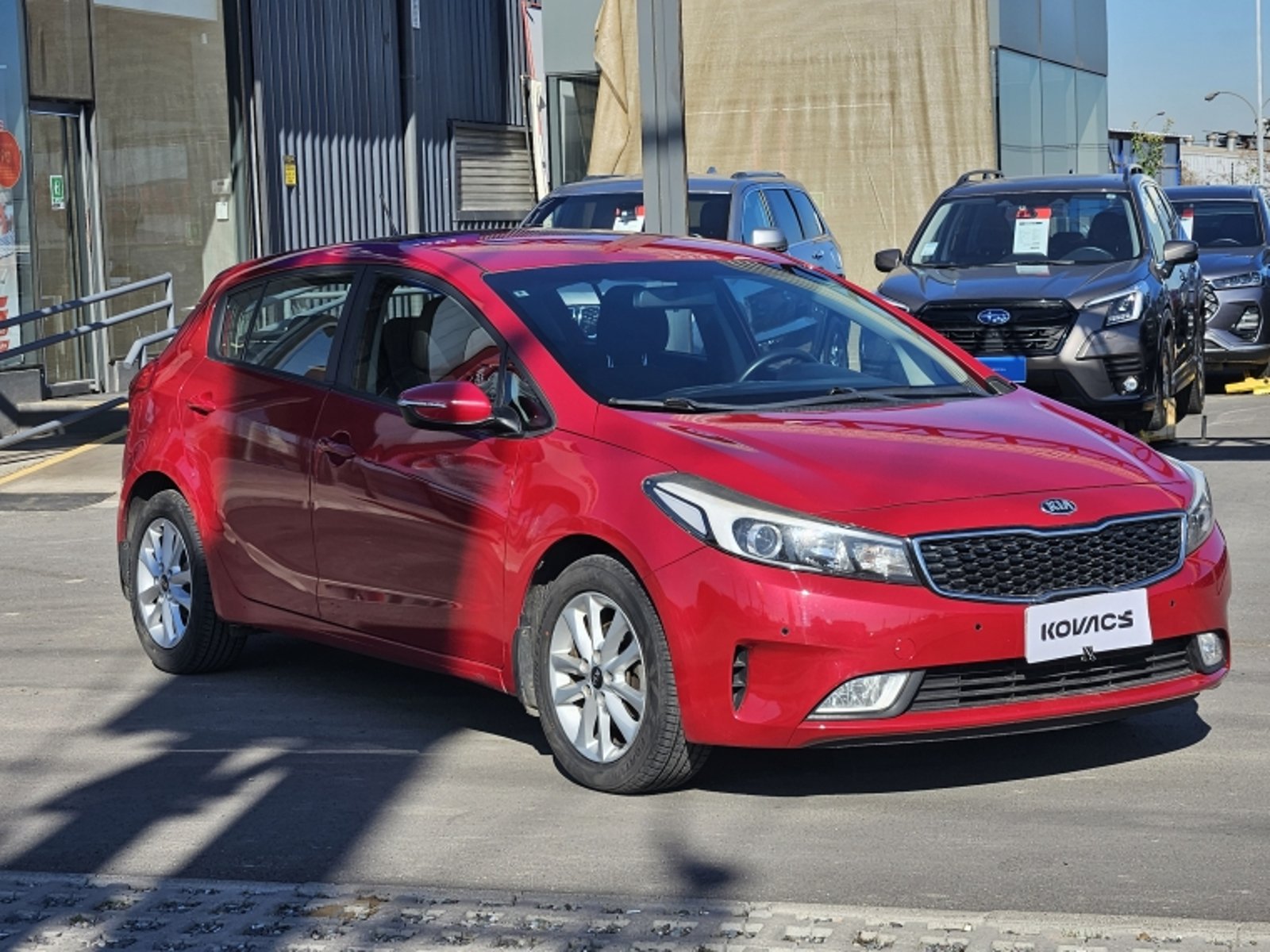 Kia CERATO 5 5 EX MT 1.6 2019 - Imagen 3 de 18