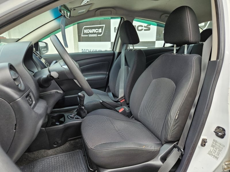 Nissan VERSA 1.6 SENSE  MT 2015 - Imagen 13 de 20