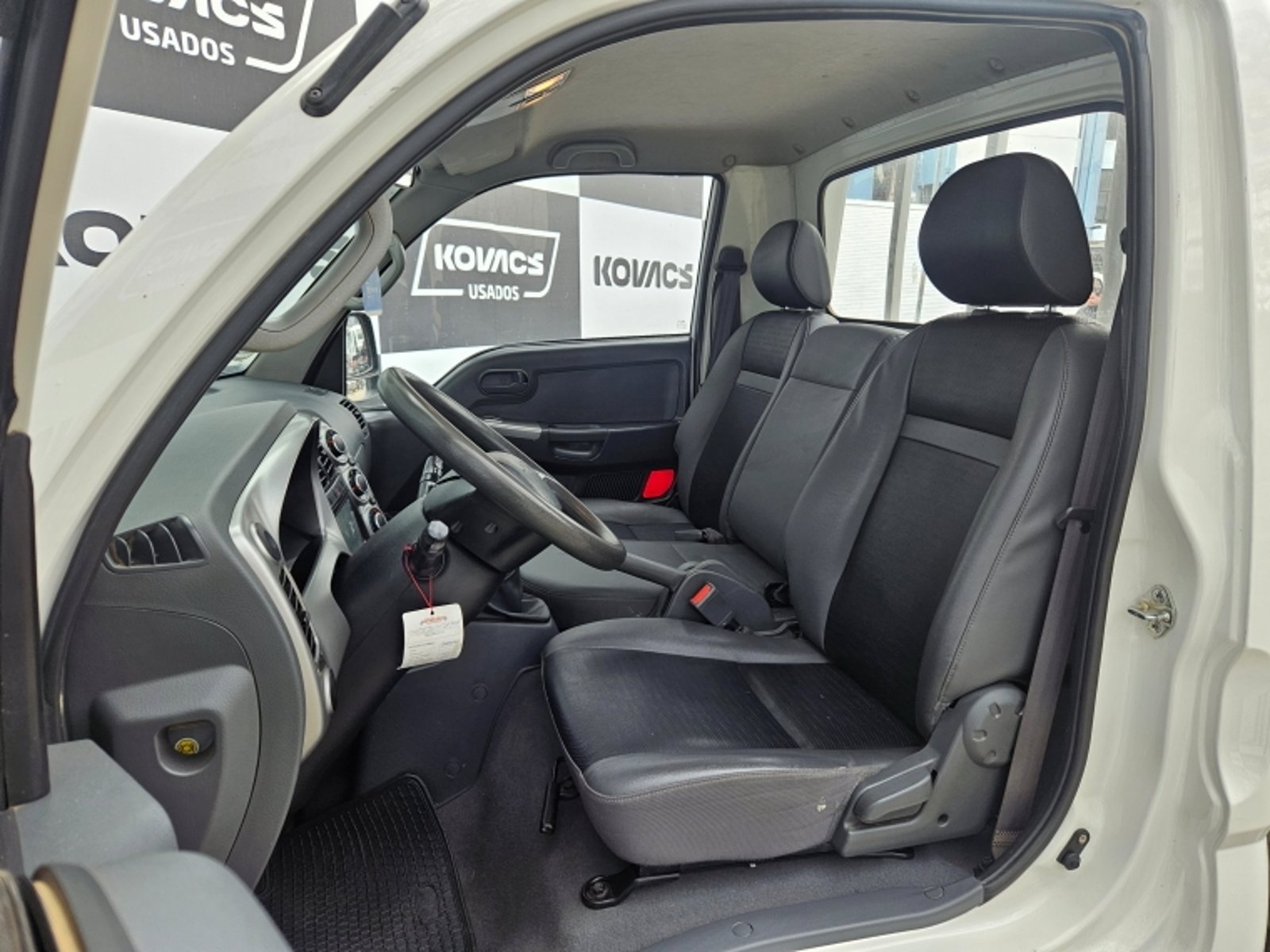 Kia FRONTIER 2.5L 6MT ABS 2024 - Imagen 10 de 15