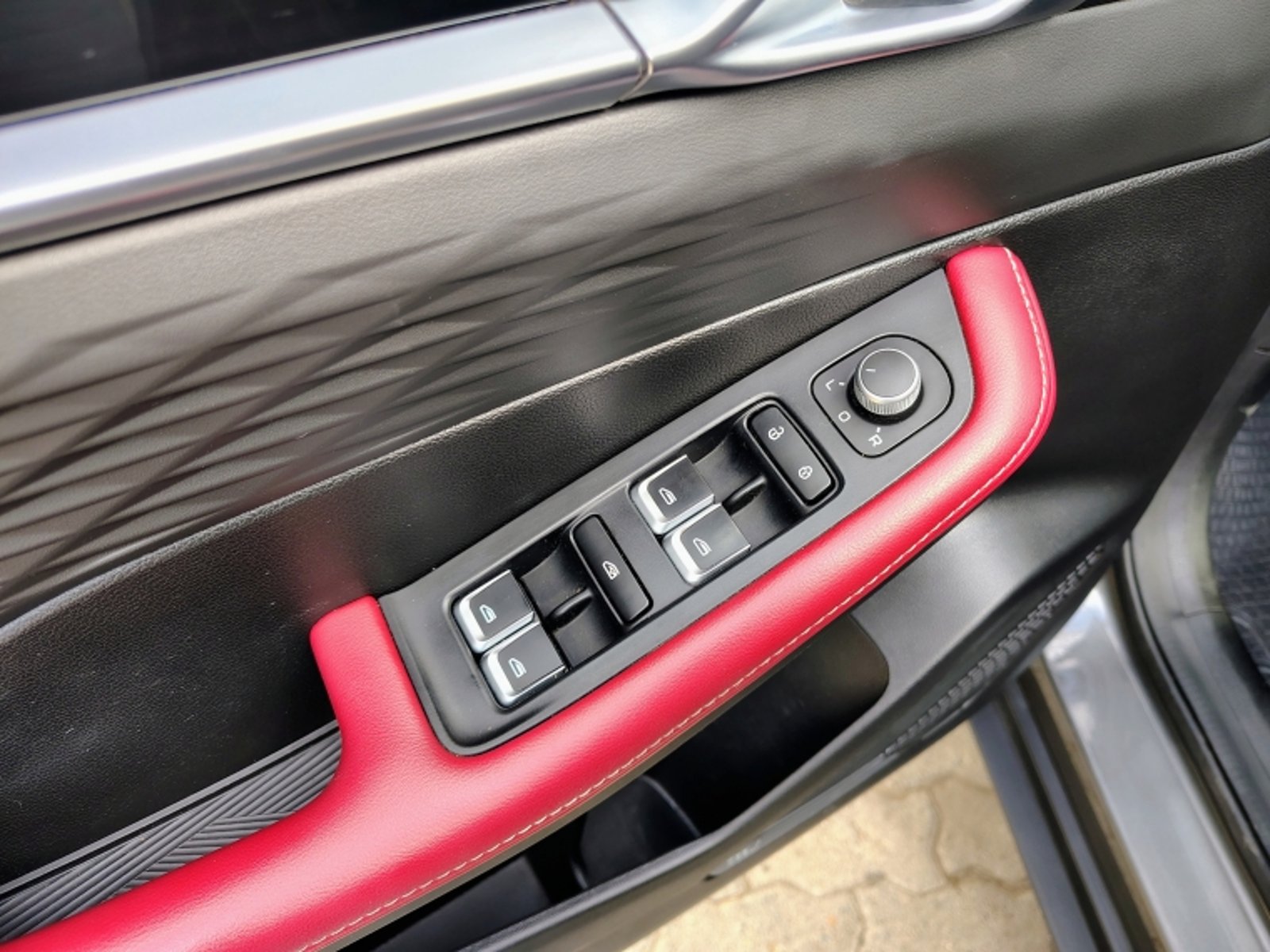 GEELY COOLRAY 1.5 SPORT 7DCT AT 2023 - Imagen 13 de 20