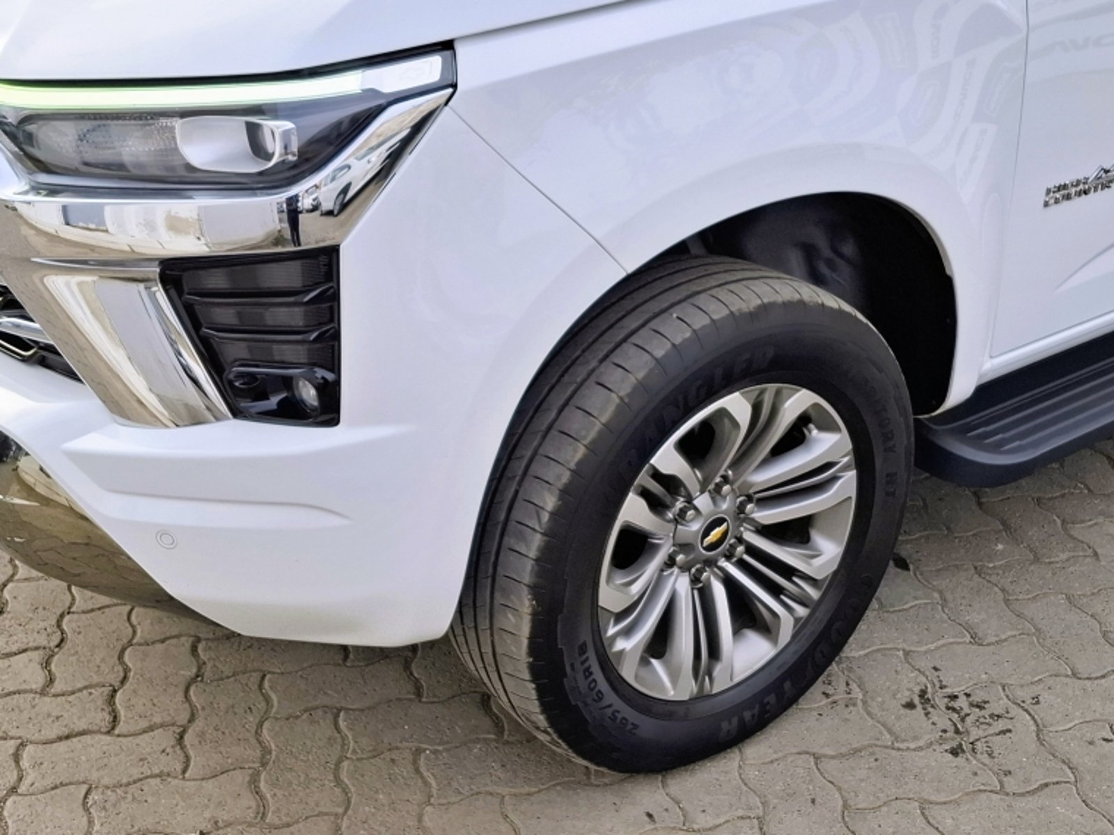 Chevrolet COLORADO 2.8 HIGH COUNTRY AT 4X4 DIESEL 2024 - Imagen 6 de 20