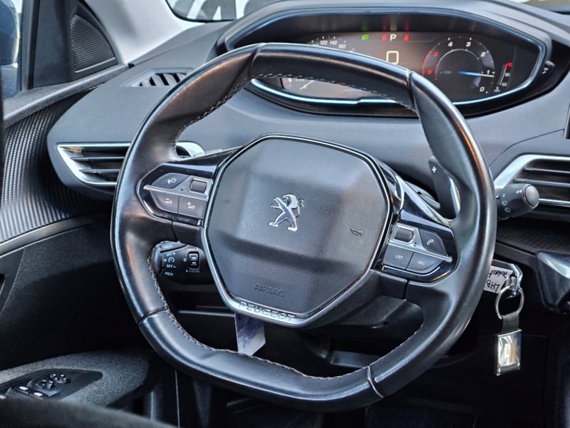 Peugeot 3008 1.5  ACTIVE AT DIESEL 2019 - Imagen 11 de 19