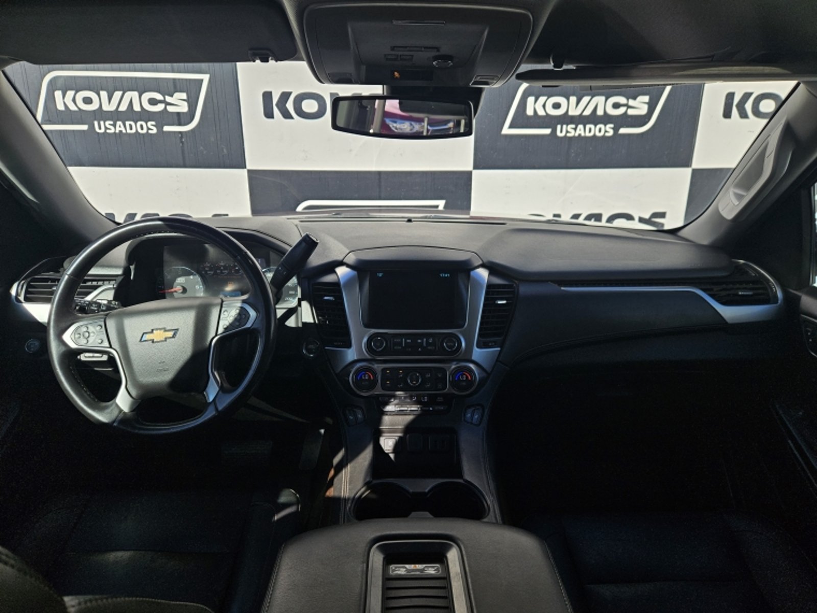 CHEVROLET SUBURBAN 5.3 LT AT 4X4 2018 - Imagen 10 de 20