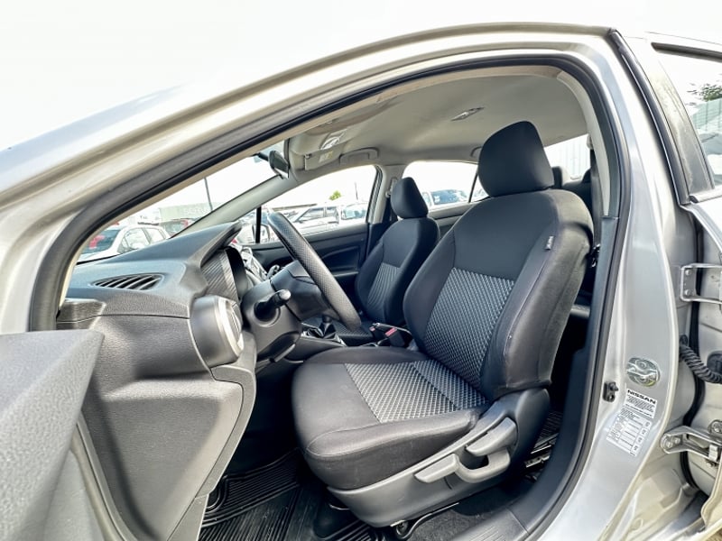 Nissan VERSA 1.6 MT 2021 - Imagen 9 de 18