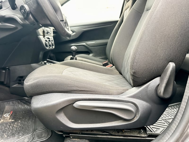 Citroën C-ELYSEE 1.6 HDI 92 SHINE MT DIESEL 2020 - Imagen 16 de 18