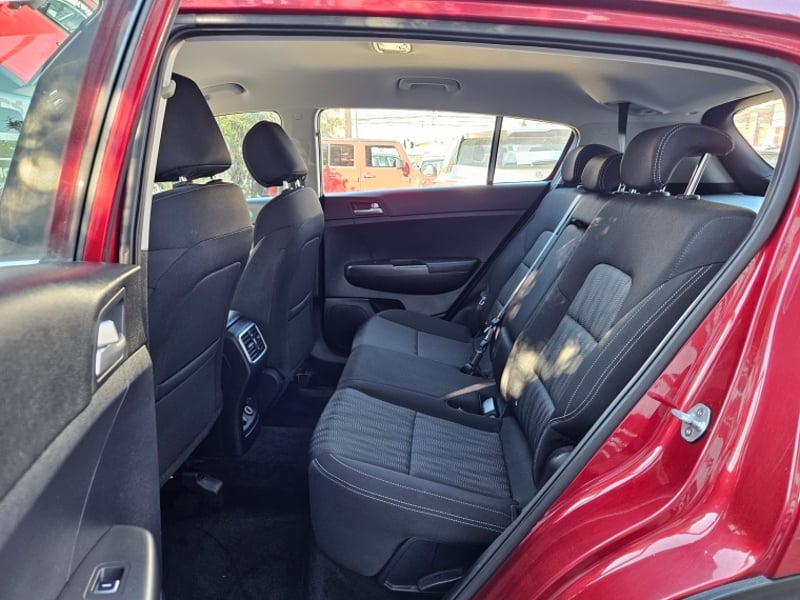 Kia SPORTAGE SPORTAGE LX 2.0 2019 - Imagen 8 de 19