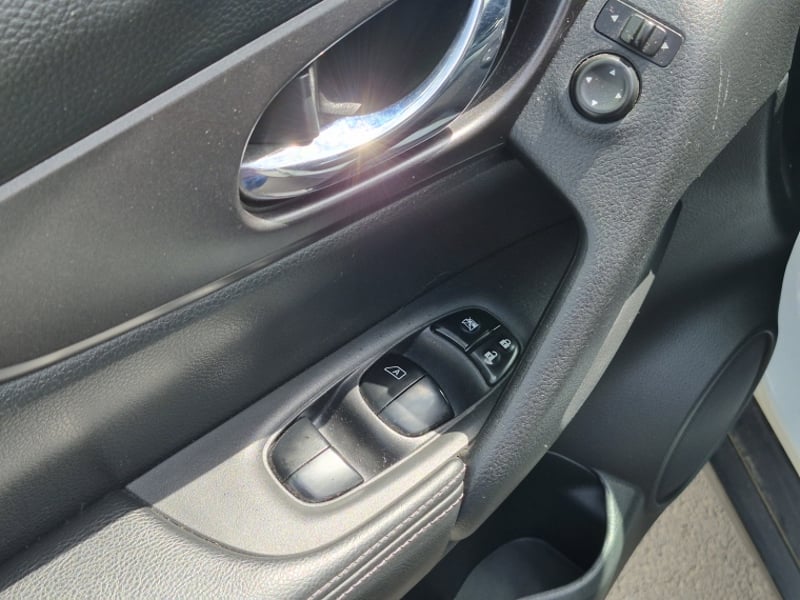 Nissan X-TRAIL SENSE CVT AT 2.5 2017 - Imagen 12 de 19