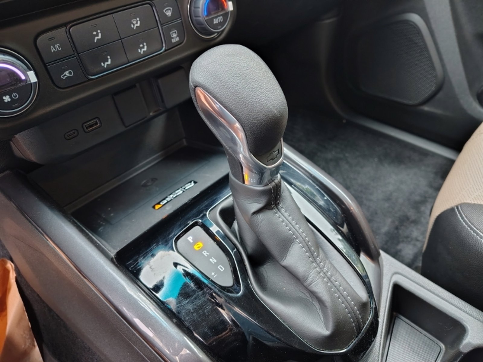 CHEVROLET COLORADO 2.8   HIGH COUNTRY AT   4X4  DIESEL 2025 - Imagen 12 de 20