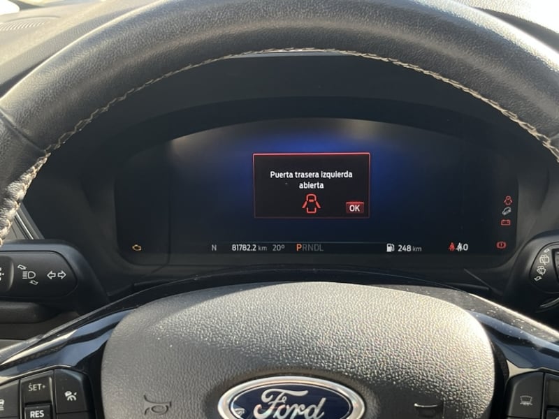 Ford ESCAPE 2.5 TITANIUM HEV AT 4X4 HIBRIDO 2023 - Imagen 17 de 20