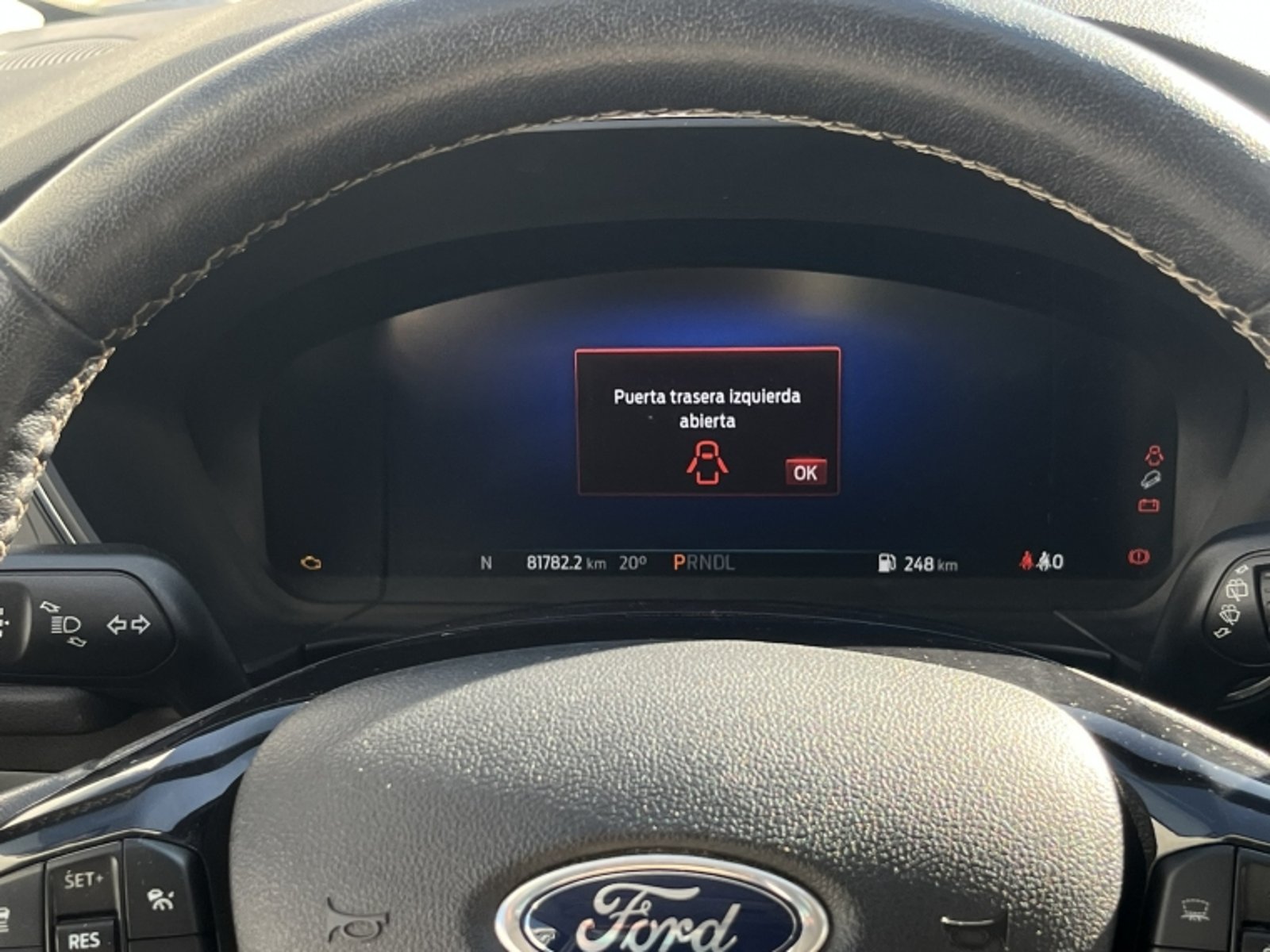 Ford ESCAPE 2.5 TITANIUM HEV AT 4X4 HIBRIDO 2023 - Imagen 17 de 20