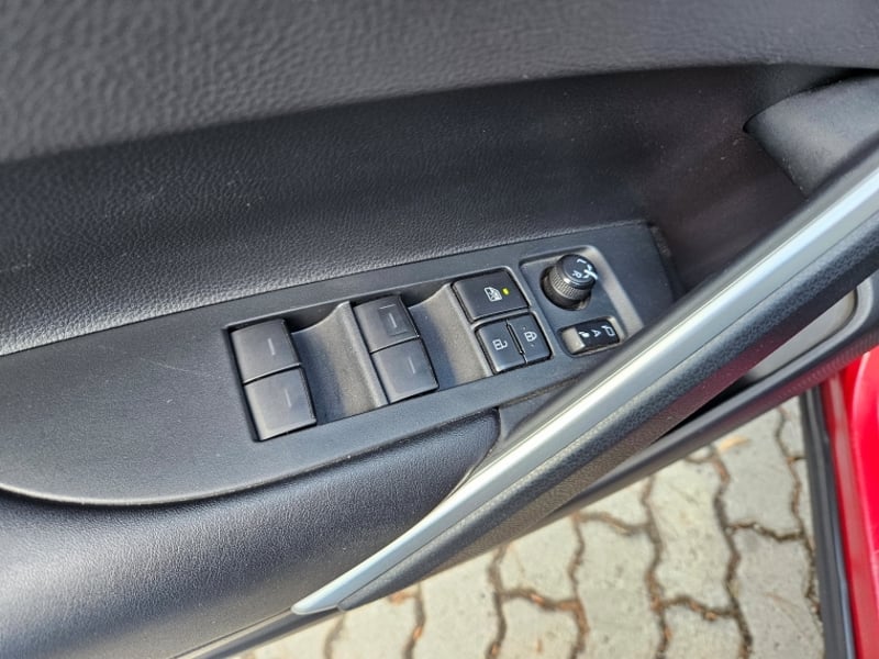 Toyota COROLLA COROLLA CROSS 4X2 2.0 AUT 2023 - Imagen 10 de 19