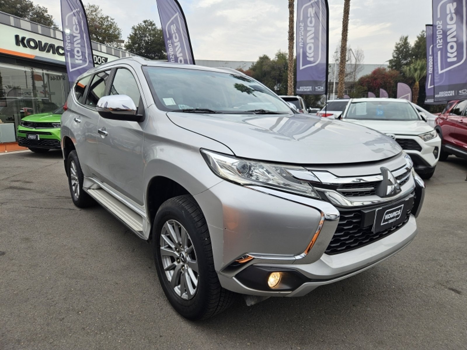Mitsubishi MONTERO SPORT 2.4 MT 4X2 DIESEL 2017 - Foto 3 de 19