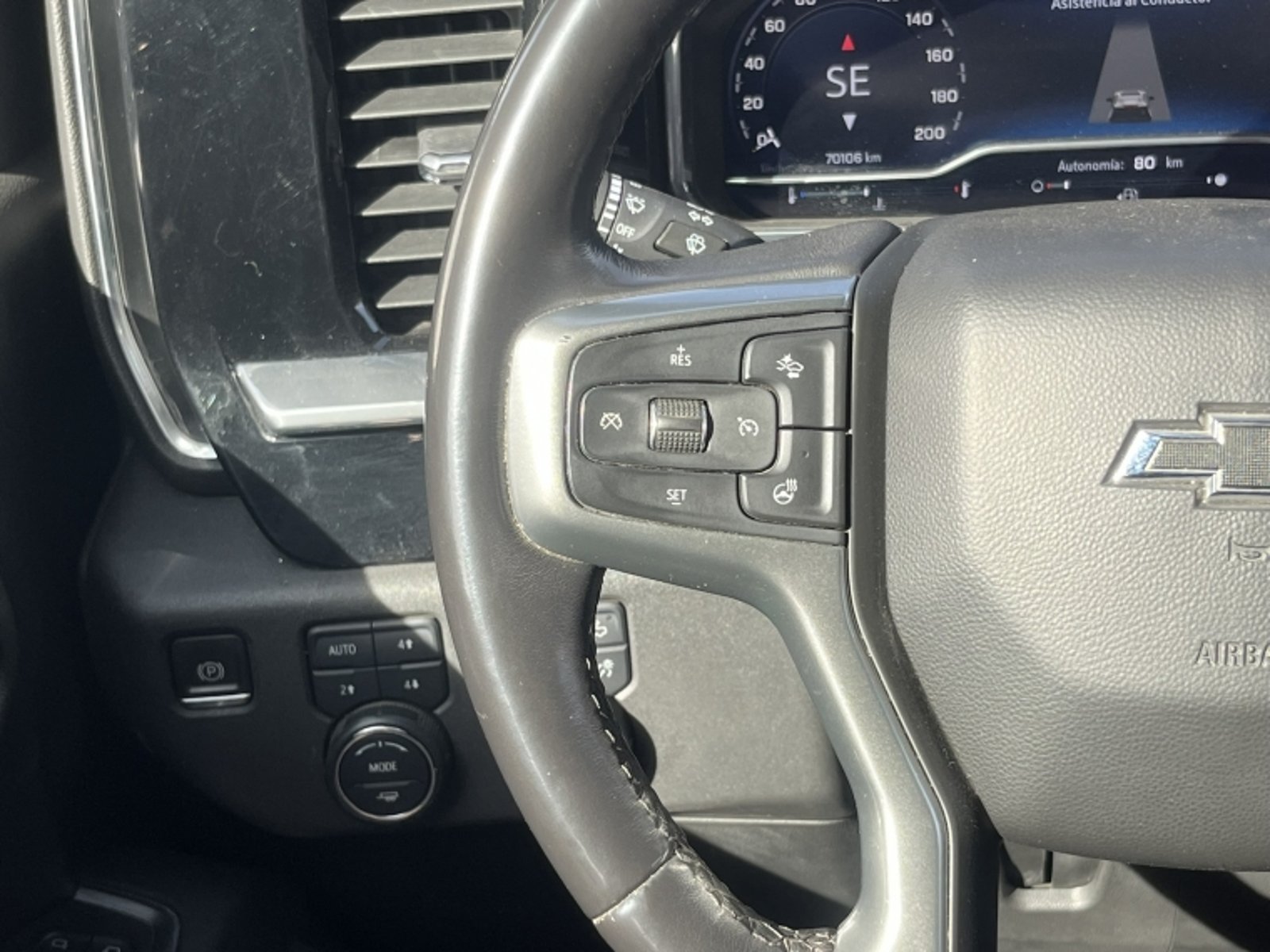 CHEVROLET SILVERADO TB 4WD 5.3 2023 - Imagen 15 de 20