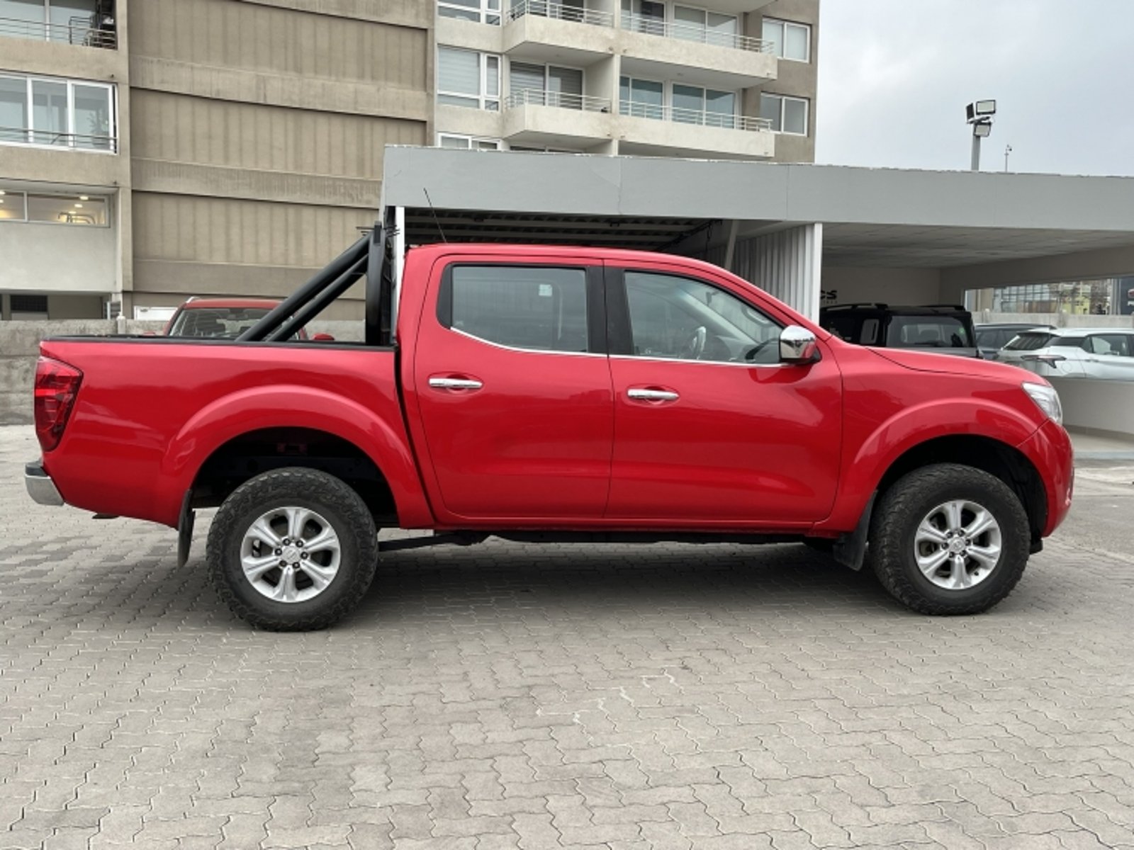 NISSAN NP300 2.3 D NAVARA DC XE MT 4X4 DIESEL 2021 - Imagen 6 de 20