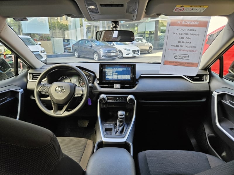 Toyota RAV4 2.0 LE AT 2024 - Imagen 6 de 10