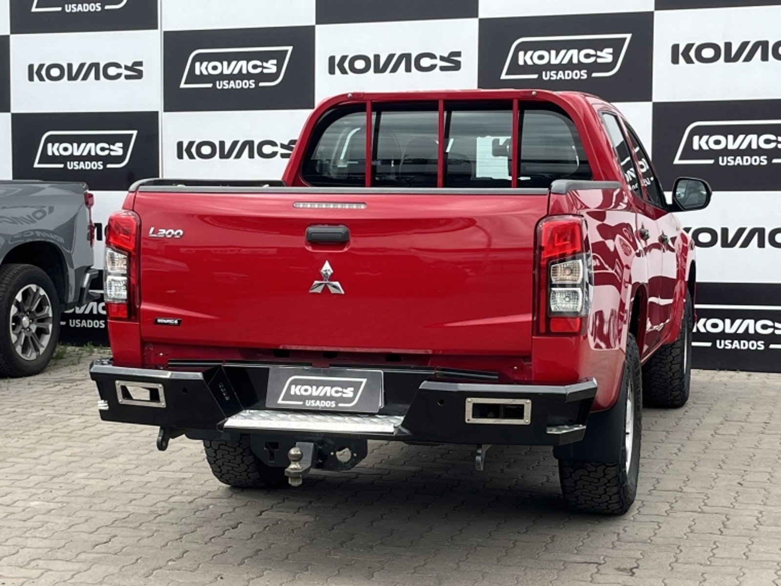 Mitsubishi L200 2.4 TD WORK CR WF MT 4X2 DIESEL 2022 - Foto 4 de 20