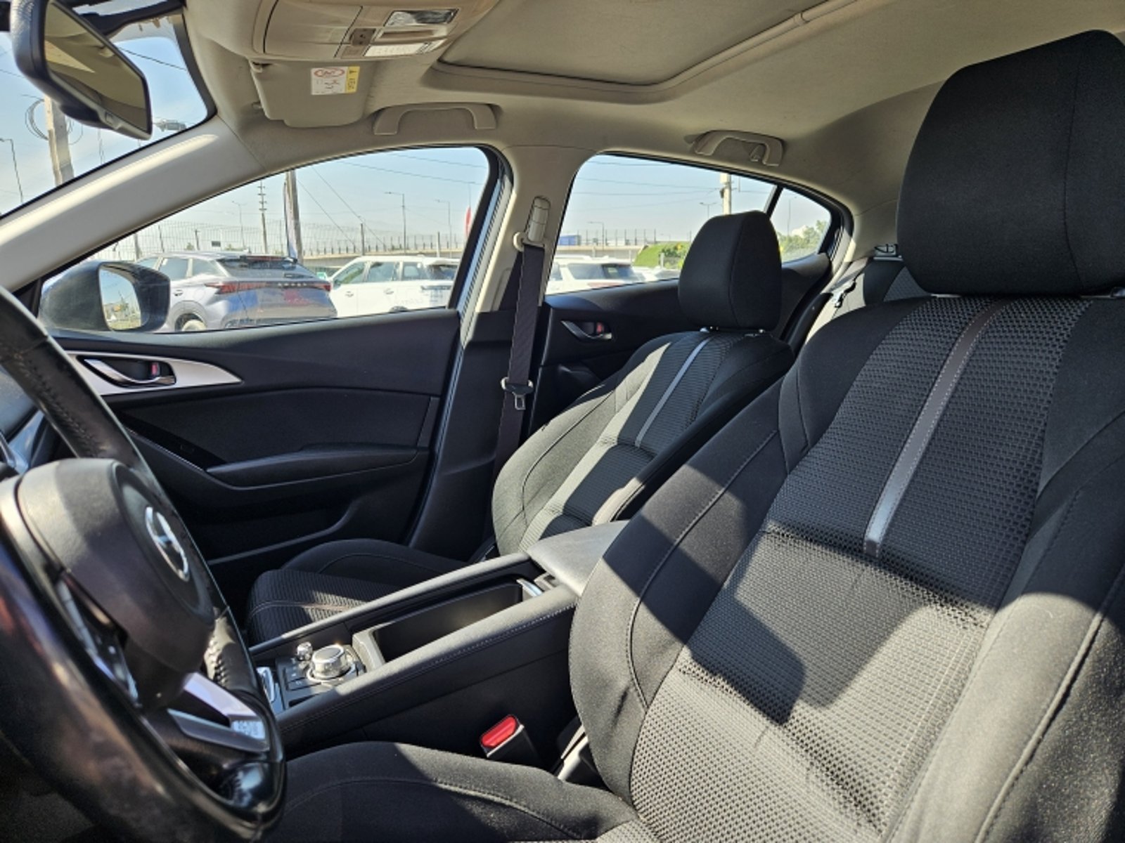 MAZDA 3 SPORT V SR AT 2.0 2019 - Imagen 16 de 20