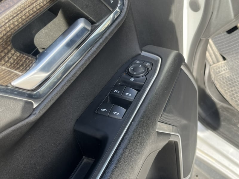 Chevrolet SILVERADO TB 4WD 5.3 2023 - Imagen 10 de 20