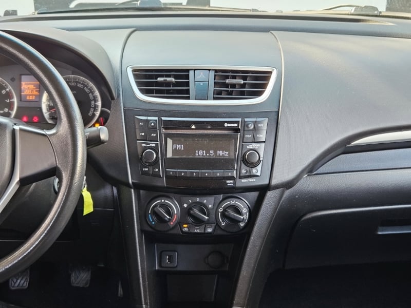 Suzuki SWIFT SWIFT GL HB 1.2 2017 - Imagen 13 de 19