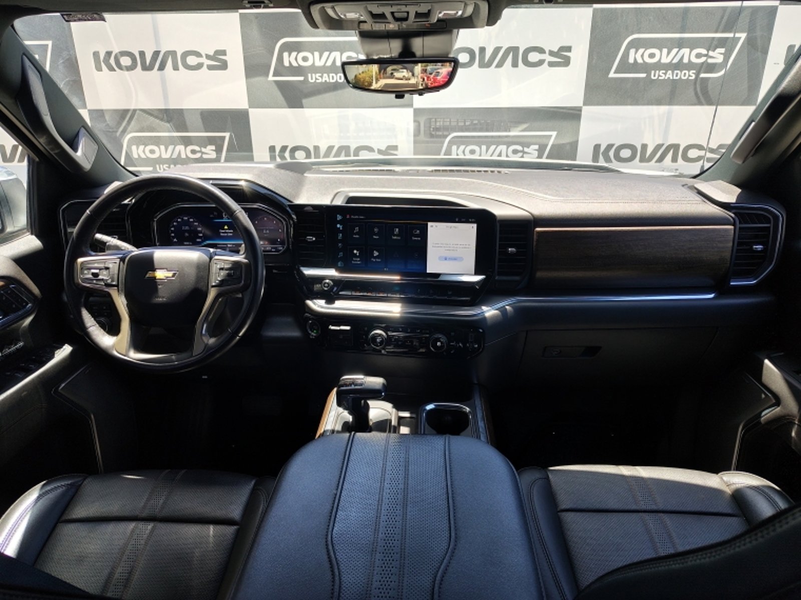 CHEVROLET SILVERADO 3.0 TD HIGH COUNTRY AT 4X4 DIESEL 2023 - Imagen 10 de 20