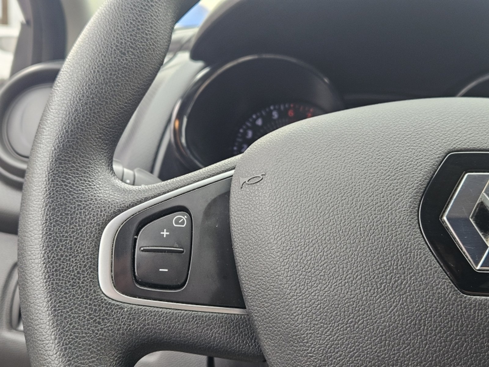 RENAULT CLIO IV HB 1.2 GL 2020 - Imagen 17 de 19