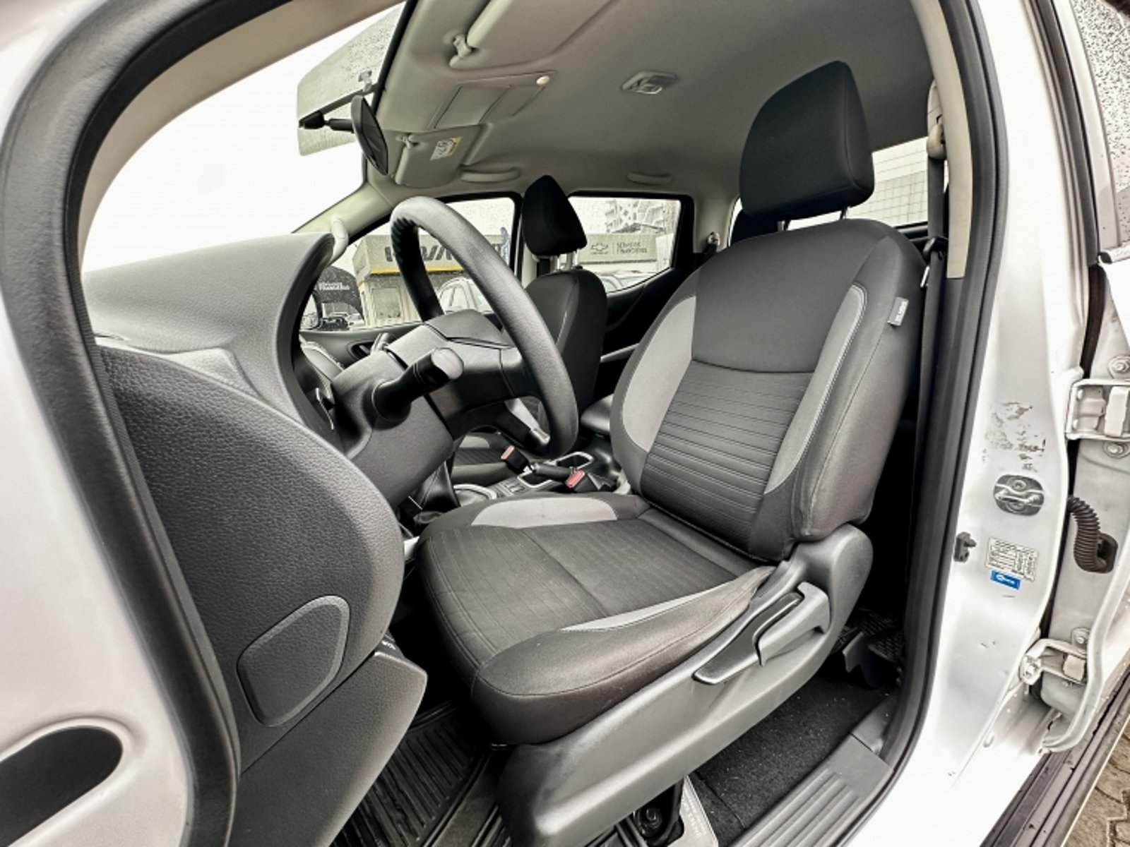 NISSAN NAVARA 2.3 MT 2021 - Imagen 10 de 19