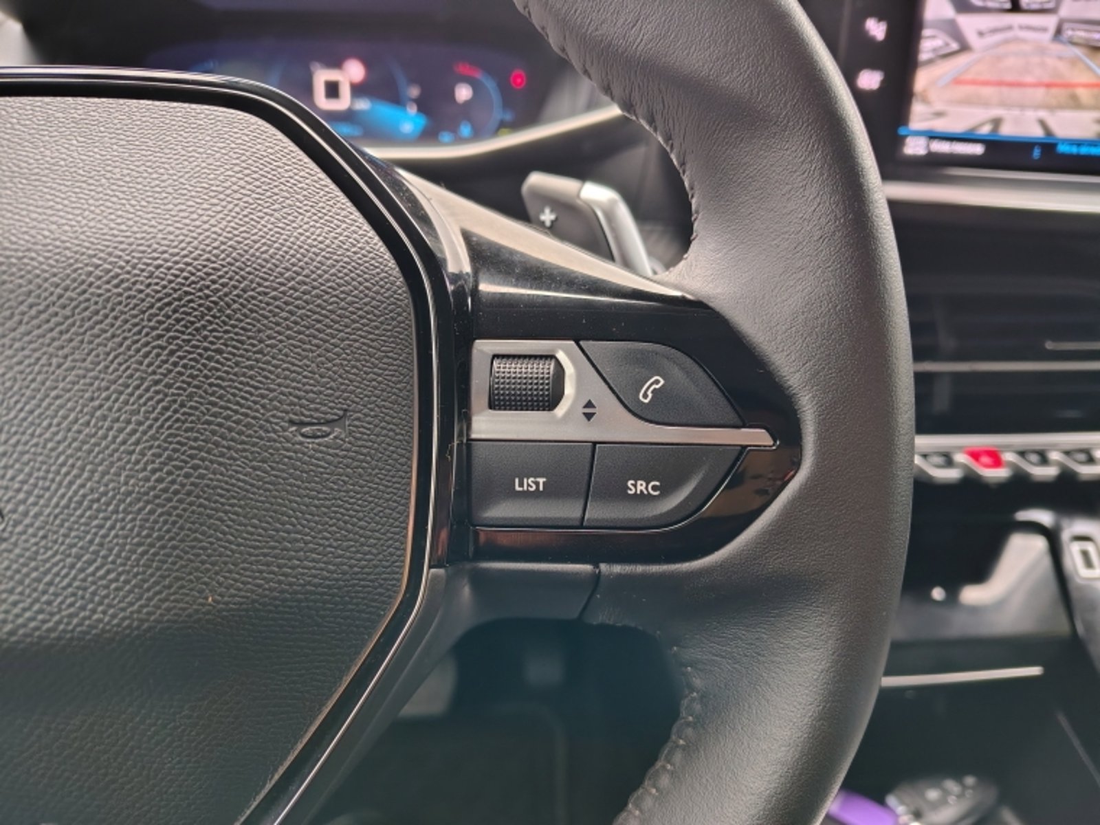 PEUGEOT 208 1.2  ALLURE  PACK  PURETECH 130 AT 2024 - Imagen 14 de 20
