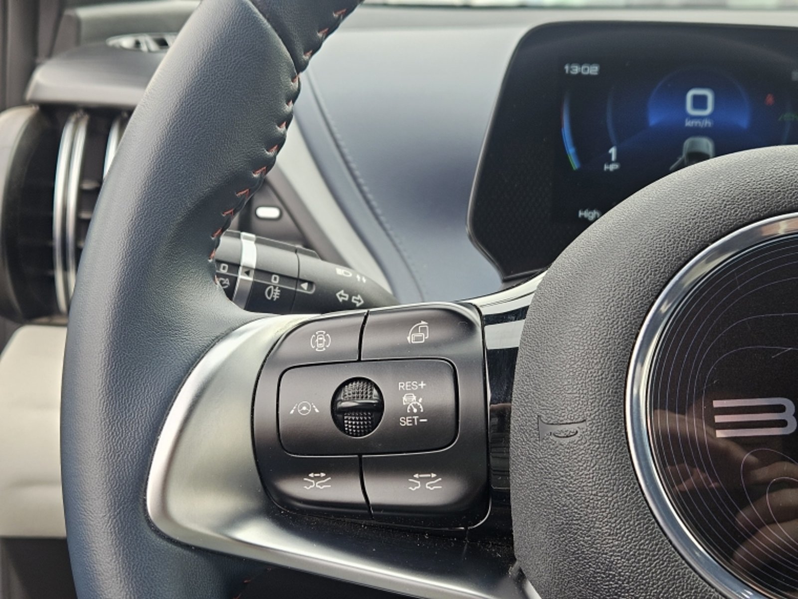 BYD YUAN 0.0 GS AT 4X4 ELECTRICO 2024 - Imagen 18 de 20