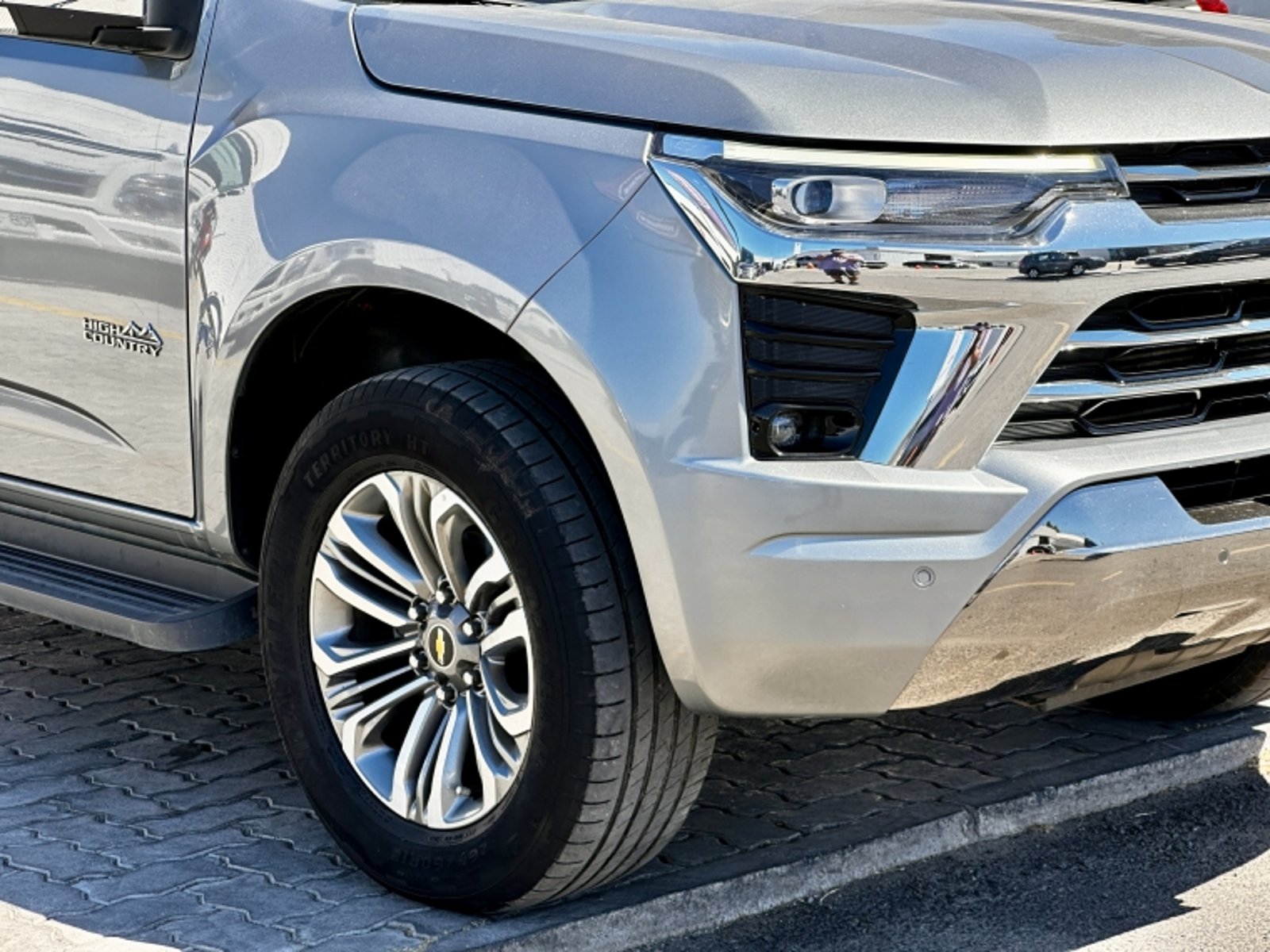 Chevrolet COLORADO 2.8 TD HC AT 4WD 2024 - Foto 4 de 19