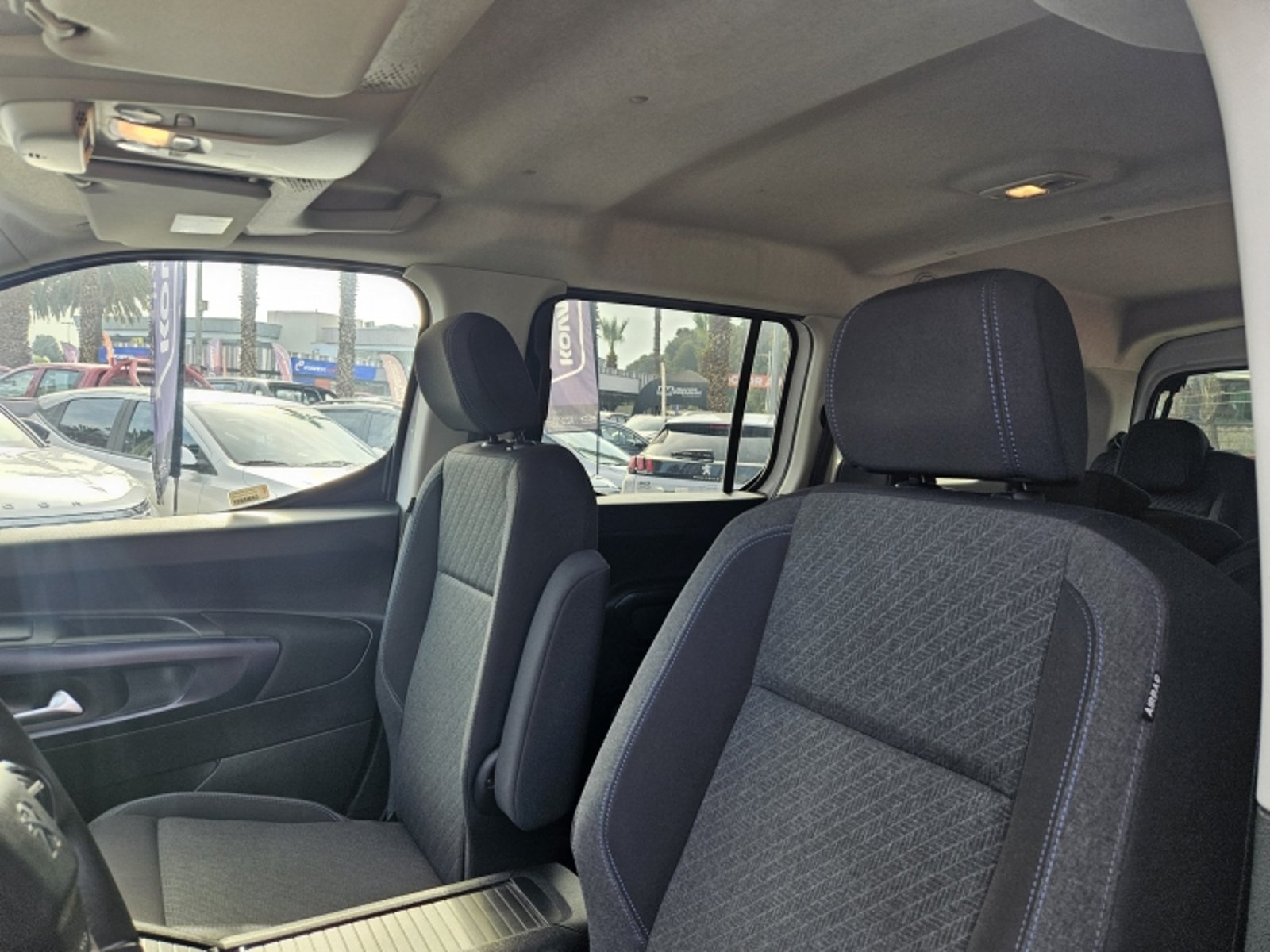 PEUGEOT RIFTER ALLURE BLUEHDI 130 AT DIESEL 2023 - Imagen 15 de 19