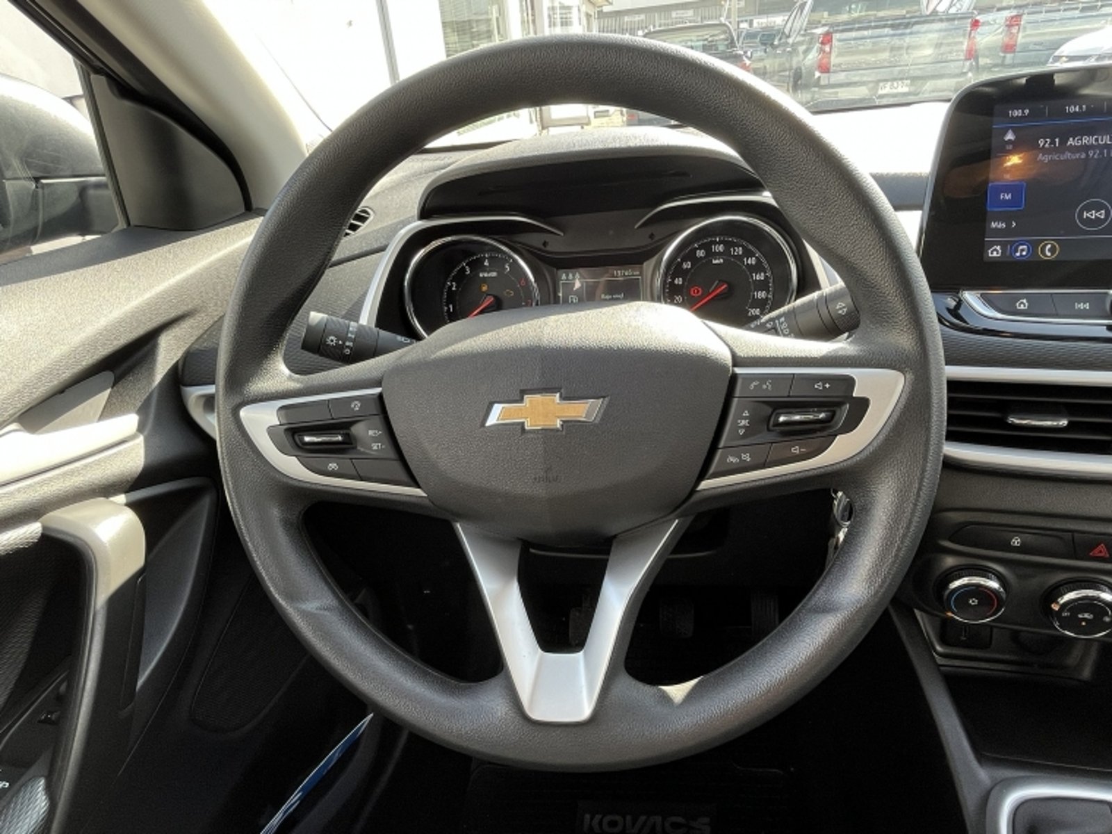 CHEVROLET TRACKER LS MT 2024 - Imagen 15 de 20