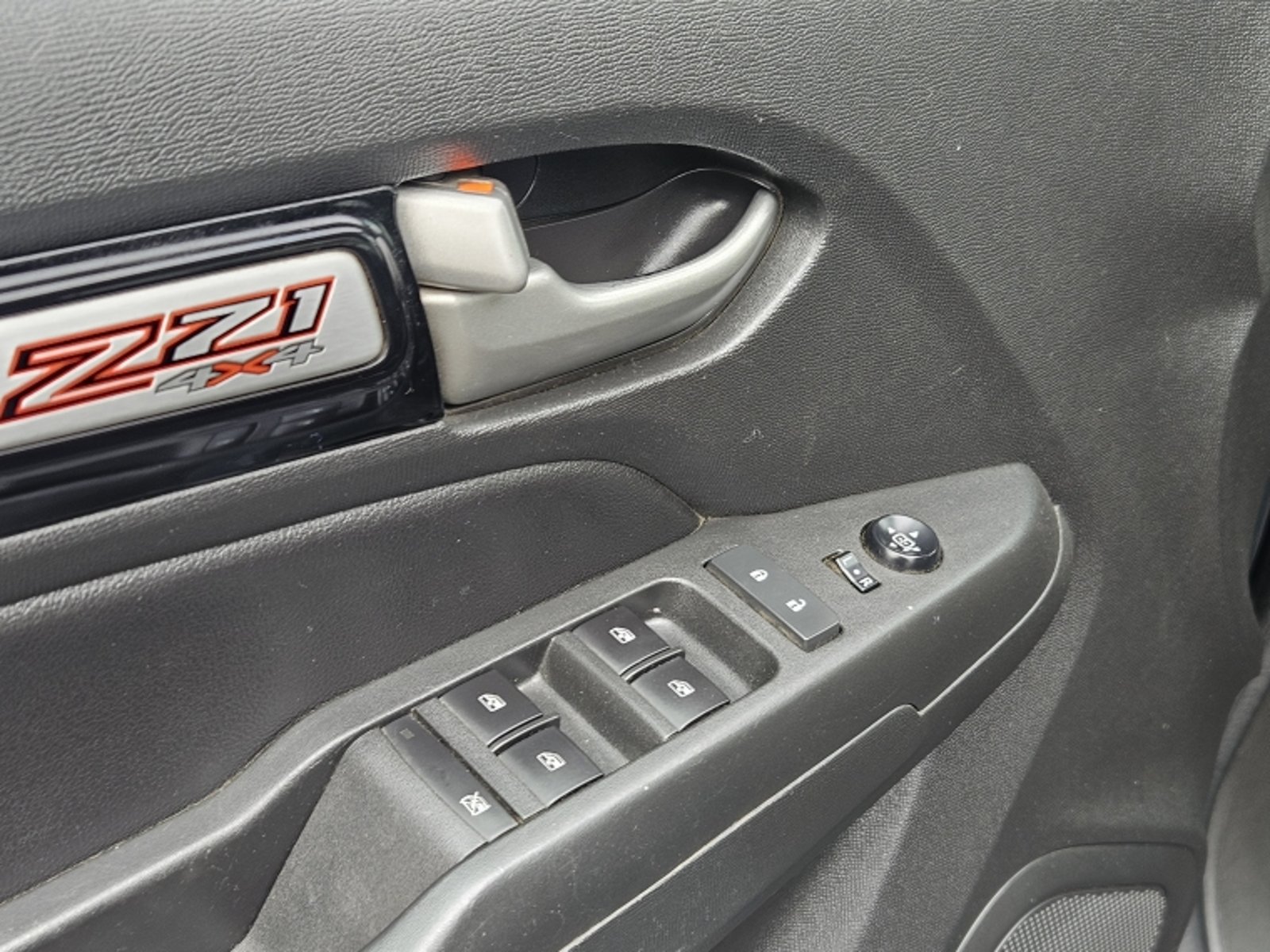 Chevrolet COLORADO Z71 AT 4X4 2022 - Imagen 16 de 20