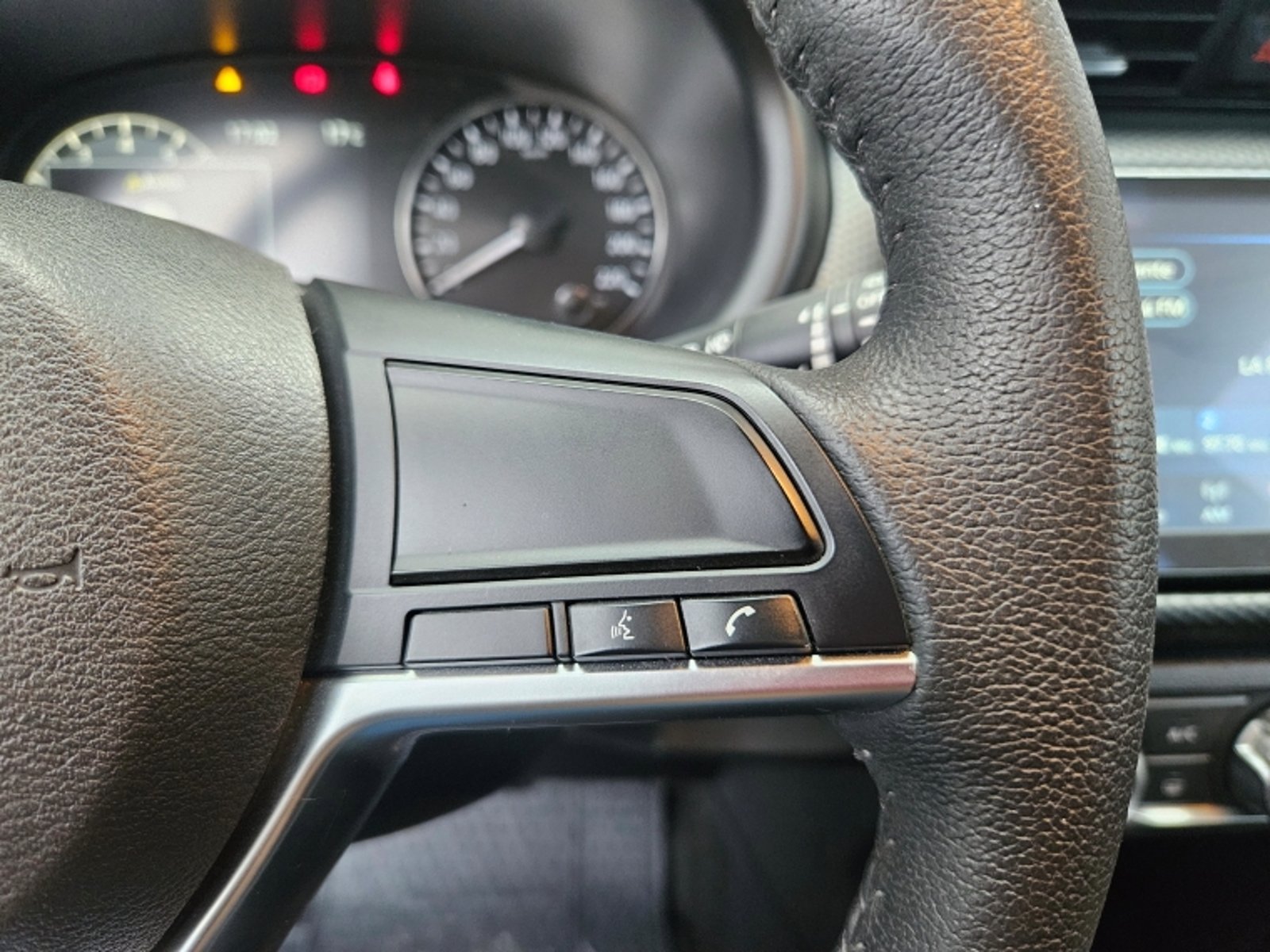 Nissan KICKS 1.6  ADVANCE  MT 2024 - Imagen 18 de 19