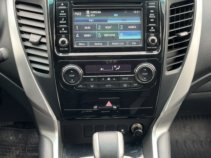 Mitsubishi MONTERO SPORT 3.0 AT  4X2 2020 - Imagen 20 de 20
