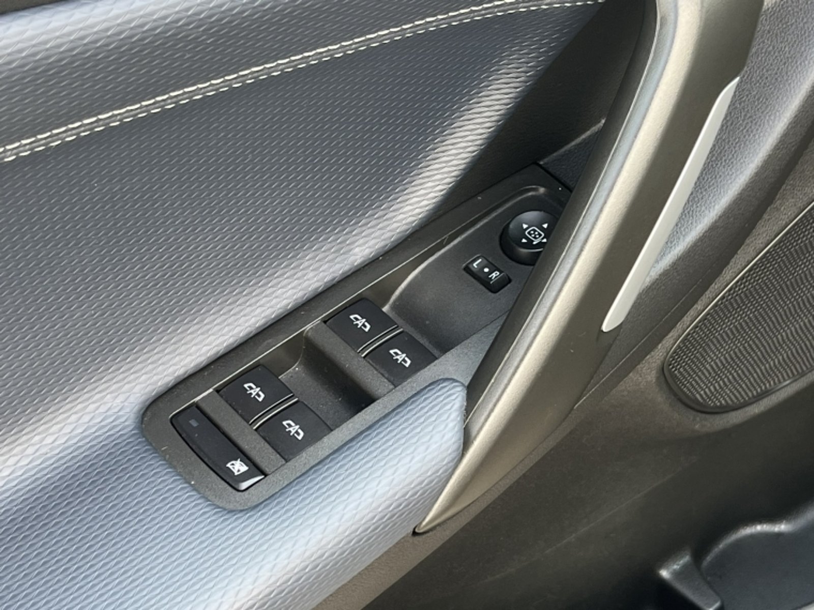 Chevrolet TRACKER 1.2T PREMIER AT 2024 - Imagen 12 de 20
